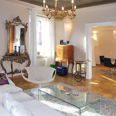 Neoclassical Luxury Apartment Laibach Exterior foto